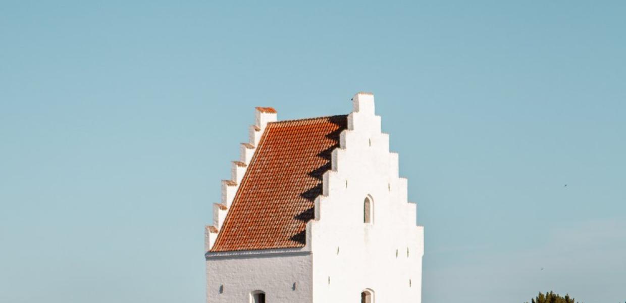 Die versandete Kirche bei Skagen in Nordjütland, Dänemark