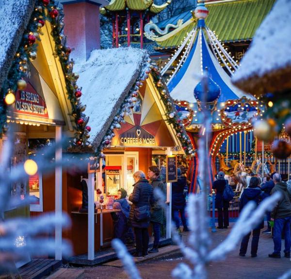 Tivoli är ett magiskt vinterland under julsäsongen. 