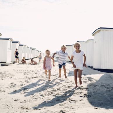 Barn på Løkken strand